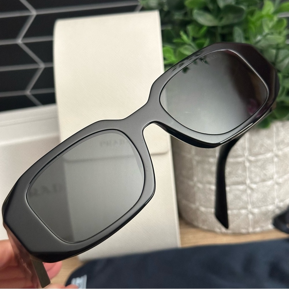 Prada PR 17 WSF Sunglasses - Picture 11 of 12